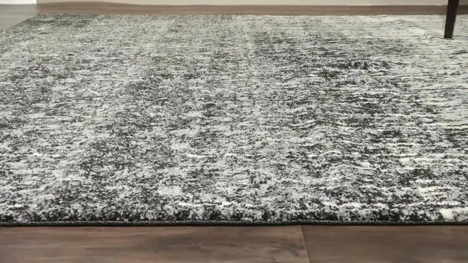 Outlet โ Safavieh Retro Collection RET2770 Rug, Black/Light Grey, 8' X 10' ๐งจ 2 Outlet โ Safavieh Retro Collection RET2770 Rug, Black/Light Grey, 8' X 10' ๐งจ - Image 2