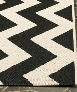 Brand new ⌛ Safavieh Courtyard CY6245 Indoor/Outdoor Rug, Black/Beige, 5'3" Square 🛒