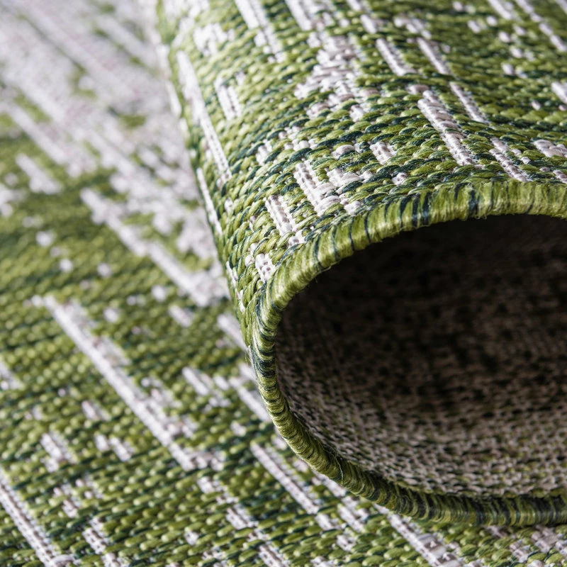 Flash Sale 😍 Unique Loom Green Ombre Outdoor 5' X 8' Area Rug 🤩 4 Flash Sale 😍 Unique Loom Green Ombre Outdoor 5' X 8' Area Rug 🤩 - Image 4